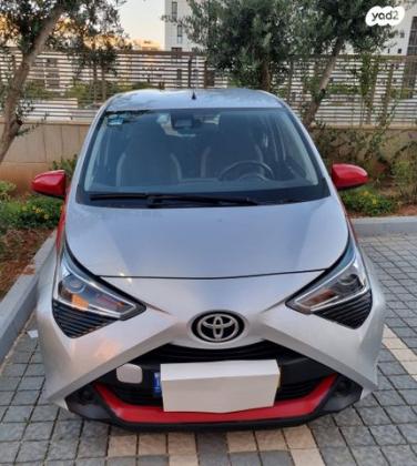 טויוטה אייגו (AYGO) X-Play אוט' 1.0 (72 כ''ס) בנזין 2020 למכירה ברעננה