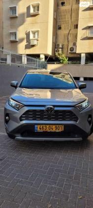 טויוטה RAV4 ארוך 4X4 Explore אוט' 2.0 (175 כ''ס) בנזין 2019 למכירה ברמת גן