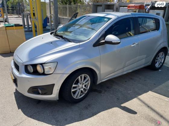 שברולט סוניק LTZ הצ'בק אוט' 1.6 (116 כ"ס) בנזין 2014 למכירה במודיעין מכבים רעות