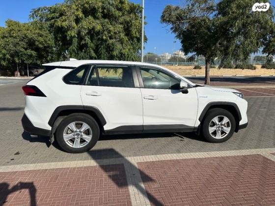 טויוטה RAV4 הייבריד E-xperience הייבריד 5 דל' אוט' 2.5 (178 כ''ס) בנזין 2019 למכירה בראשון לציון