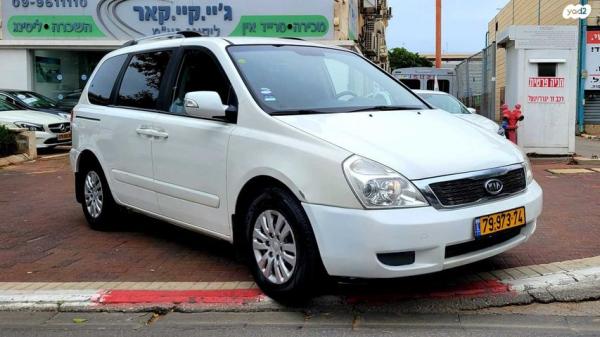 קיה קרניבל LX אוט' דיזל 7 מק' 2.9 (185 כ''ס) דיזל 2011 למכירה ברעננה