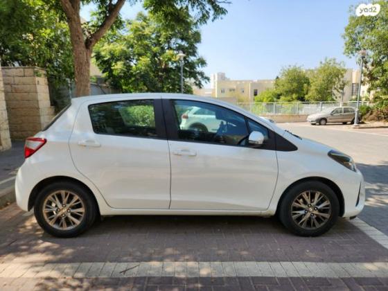 טויוטה יאריס Style אוט' 1.5 (112 כ"ס) בנזין 2020 למכירה במודיעין מכבים רעות