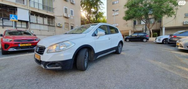 סוזוקי SX4 קרוסאובר GLX אוט' 1.6 (118 כ''ס) בנזין 2015 למכירה בקרית אתא