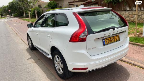 וולוו XC60 T5 Kinetic סטיישן אוט' 2.0 (245 כ''ס) בנזין 2015 למכירה ברמת גן