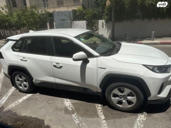 טויוטה RAV4 הייבריד E-volve הייבריד אוט' 2.5 (178 כ''ס) בנזין 2019 למכירה בתל אביב יפו