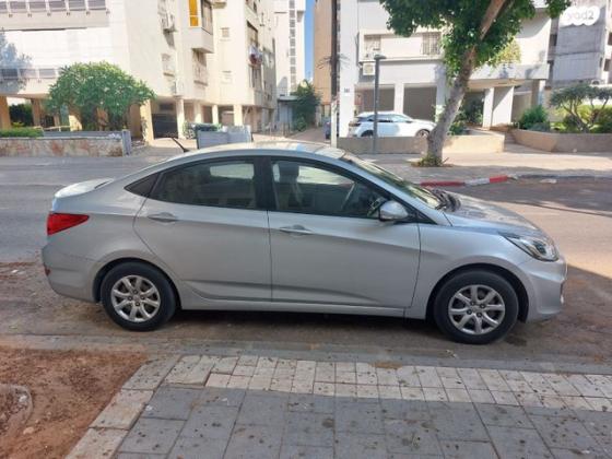 יונדאי i25 Inspire אוט' 1.6 (124 כ"ס) בנזין 2014 למכירה בנתניה