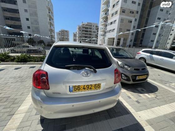 טויוטה אוריס Terra Plus רובוטית 1.6 (124 כ"ס) בנזין 2008 למכירה בחיפה