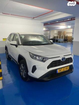 טויוטה RAV4 הייבריד E-xperience הייבריד 5 דל' אוט' 2.5 (178 כ''ס) בנזין 2023 למכירה בפתח תקווה