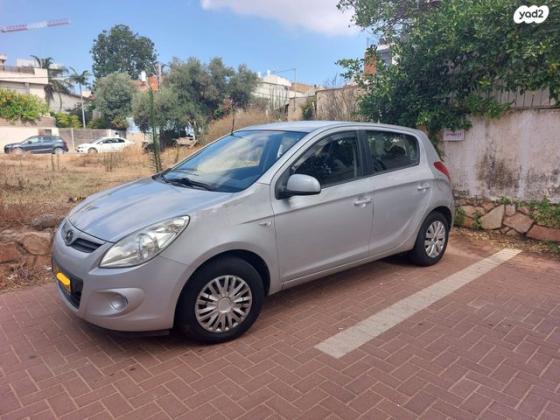 יונדאי i20 Inspire אוט' 1.4 (100 כ"ס) [2009-2015] בנזין 2012 למכירה בתל אביב יפו