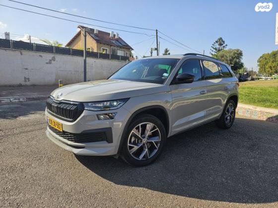 סקודה קודיאק 4X4 FL Sportline אוט' 7 מק' 2.0 (190 כ"ס) בנזין 2022 למכירה בפתח תקווה