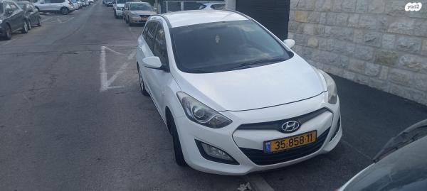 יונדאי i30 Inspire סטיישן אוט' 1.6 (135 כ"ס) בנזין 2013 למכירה בחיפה