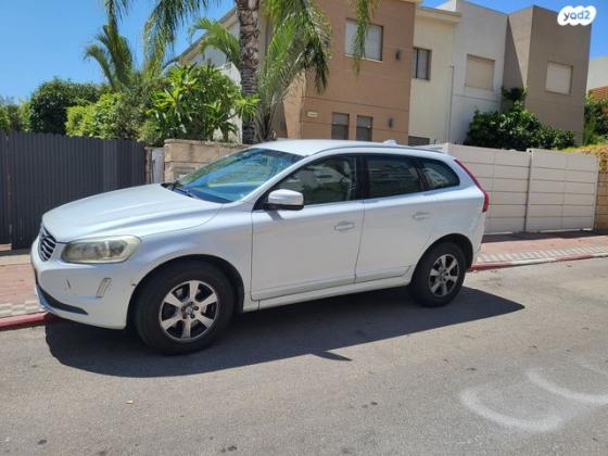 וולוו XC60 T5 Kinetic סטיישן אוט' 2.0 (245 כ''ס) בנזין 2014 למכירה ברחובות