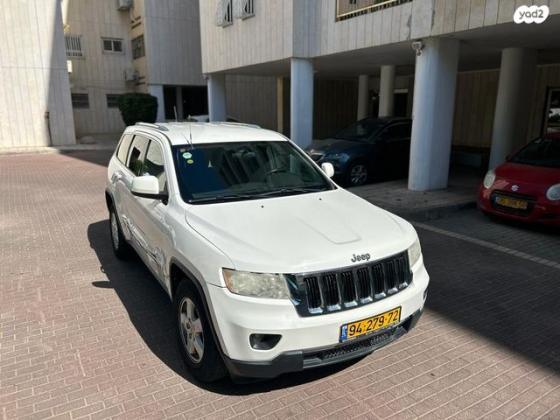 ג'יפ / Jeep גרנד צ'ירוקי 4X4 Laredo אוט' 3.6 (282 כ''ס) בנזין 2011 למכירה בתל אביב יפו