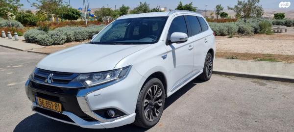 מיצובישי אאוטלנדר PHEV 4X4 Supreme הייבריד אוט' 5 מק' 2.0 (121 כ"ס) היברידי חשמל / בנזין 2017 למכירה בירושלים