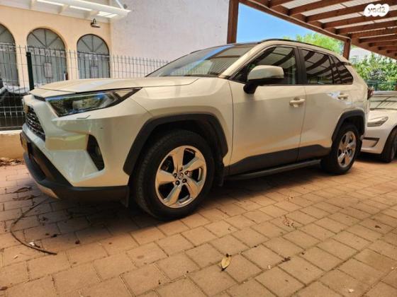 טויוטה RAV4 ארוך Extreme אוט' 2.0 (175 כ''ס) בנזין 2019 למכירה במודיעין מכבים רעות