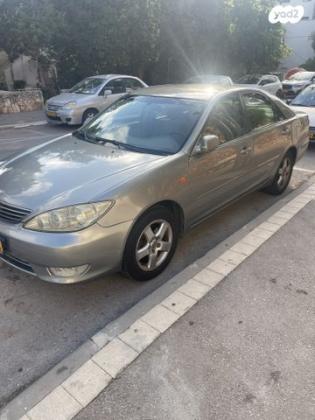 טויוטה קאמרי GLI אוט' 2.4 (156 כ''ס) בנזין 2006 למכירה בחיפה