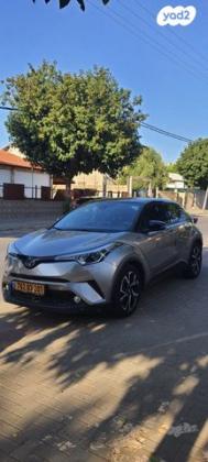 טויוטה C-HR Chic הייבריד אוט' 1.8 (98 כ"ס) בנזין 2019 למכירה בראשון לציון