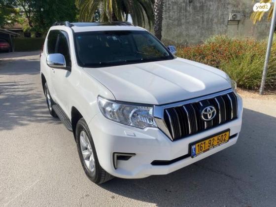 טויוטה לנד קרוזר קצר 4X4 Luxury אוט' דיזל 2.8 (177 כ"ס) דיזל 2020 למכירה בחולון