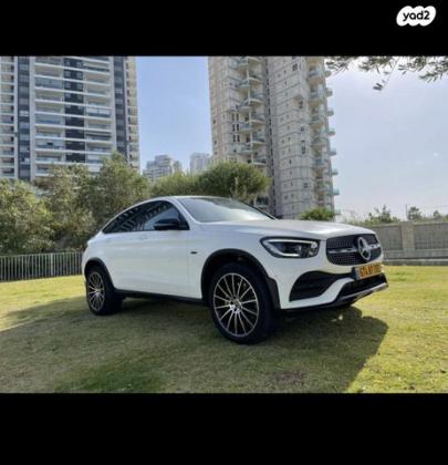 מרצדס GLC-Class קופה 4X4 GLC300E 4MATIC AMG הייבריד אוט' 2.0 (211 כ''ס) היברידי חשמל / בנזין 2021 למכירה ברמלה