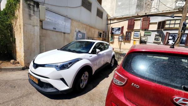 טויוטה C-HR Club הייבריד אוט' 1.8 (98 כ''ס) בנזין 2019 למכירה בחדרה