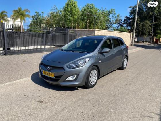 יונדאי i30 Inspire סטיישן אוט' 1.6 (135 כ"ס) בנזין 2013 למכירה בנתניה