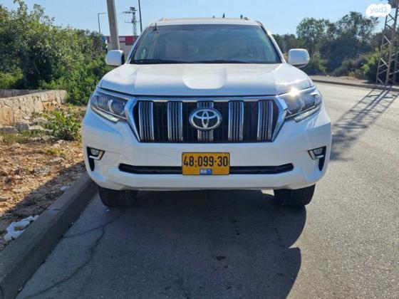 טויוטה לנד קרוזר ארוך 4X4 Luxury אוט' דיזל 7 מק' 3.0 (190 כ''ס) דיזל 2014 למכירה בברקן