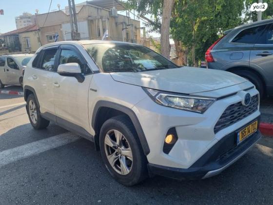 טויוטה RAV4 הייבריד E-xperience הייבריד 5 דל' אוט' 2.5 (178 כ''ס) בנזין 2020 למכירה בבת ים