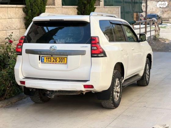 טויוטה לנד קרוזר ארוך 4X4 Luxury אוט' דיזל 7 מק' 2.8 (177 כ"ס) דיזל 2017 למכירה בריינה