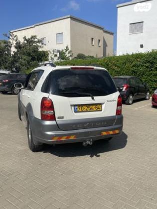 סאנגיונג רקסטון 4X4 RX270 אוט' דיזל 7 מק' 2.7 (165 כ''ס) דיזל 2008 למכירה בחדרה