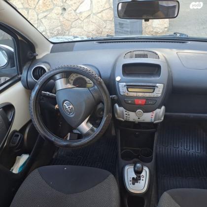 טויוטה אייגו (AYGO) Plus רובוטית 1.0 (69 כ''ס) בנזין 2013 למכירה בבית שמש