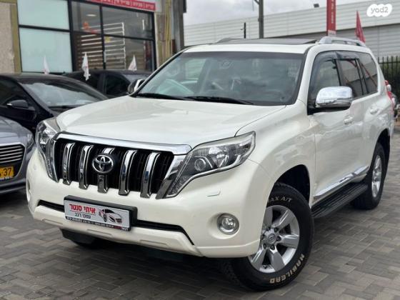 טויוטה לנד קרוזר ארוך 4X4 Luxury אוט' דיזל 7 מק' 2.8 (177 כ"ס) דיזל 2017 למכירה בנתיבות