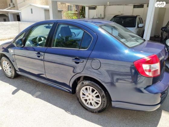 סוזוקי SX4 GLX סדאן אוט' 1.6 (119 כ"ס) בנזין 2011 למכירה בחיפה