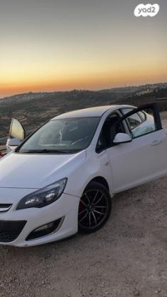 אופל אסטרה Berlina Enjoy סדאן אוט' 1.4 (140 כ"ס) בנזין 2013 למכירה בבאר שבע