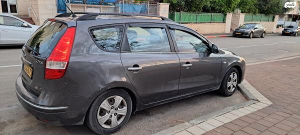 יונדאי i30CW Inspire סטיישן אוט' 1.6 (126 כ''ס) בנזין 2010 למכירה באלעד