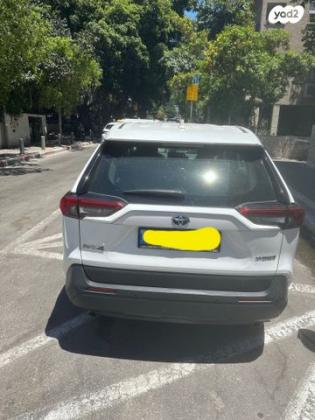 טויוטה RAV4 הייבריד E-volve הייבריד אוט' 2.5 (178 כ''ס) בנזין 2019 למכירה בתל אביב יפו