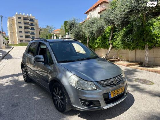 סוזוקי SX4 GLX-HB הצ'בק אוט' 1.6 (119 כ''ס) בנזין 2011 למכירה בירושלים