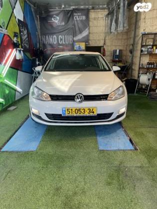 פולקסווגן גולף Trendline אוט' 5 דל' 1.4 (125 כ''ס) בנזין 2015 למכירה בחיפה