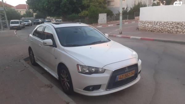 מיצובישי לנסר ספורטבק Sport אוט' 5 דל' 1.8 (140 כ"ס) בנזין 2015 למכירה בבאר שבע