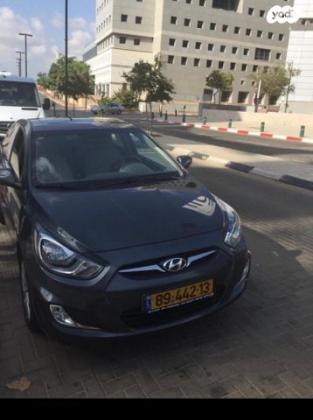 יונדאי i25 Premium אוט' 1.6 (124 כ"ס) בנזין 2012 למכירה בפתח תקווה