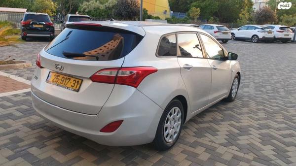 יונדאי i30 Inspire סטיישן אוט' 1.6 (135 כ"ס) בנזין 2014 למכירה בראשון לציון