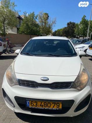 קיה ריו LX הצ'בק אוט' 1.4 (109 כ''ס) בנזין 2012 למכירה בראש העין