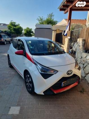 טויוטה אייגו (AYGO) X אוט' 1.0 (72 כ''ס) בנזין 2019 למכירה במאור