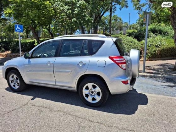 טויוטה RAV4 ארוך 4X4 GLI אוט' 2.0 (158 כ''ס) בנזין 2010 למכירה בחולון