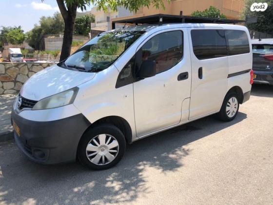 ניסאן NV200 Upper ידני דיזל 5 מק' 1.5 (90 כ''ס) דיזל 2015 למכירה בפתח תקווה