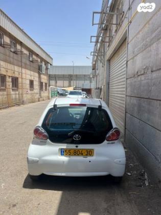 טויוטה אייגו (AYGO) Plus רובוטית 1.0 (69 כ''ס) בנזין 2014 למכירה בתל אביב יפו