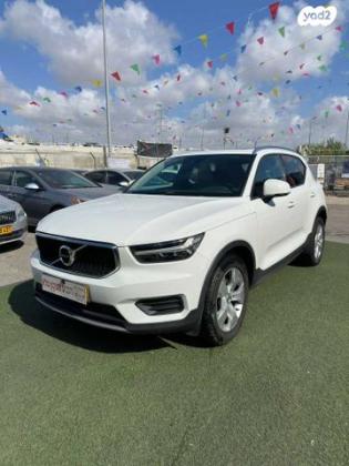 וולוו XC40 T4 Momentum אוט' 2.0 (190 כ''ס) בנזין 2019 למכירה בתל אביב יפו