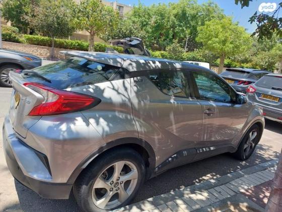 טויוטה C-HR Active הייבריד אוט' 1.8 (122 כ"ס) בנזין 2019 למכירה בבאר גנים