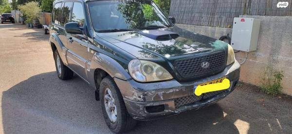 יונדאי טאראקן 4X4 GLS אוט' דיזל 7 מק' 2.9 (165 כ''ס) דיזל 2006 למכירה בתל אביב יפו