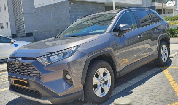 טויוטה RAV4 ארוך 4X2 Experience אוט' 2.0 (175 כ''ס) בנזין 2019 למכירה בנהריה