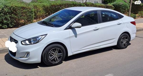 יונדאי i25 Inspire אוט' 1.4 (109 כ''ס) בנזין 2014 למכירה ביבנה